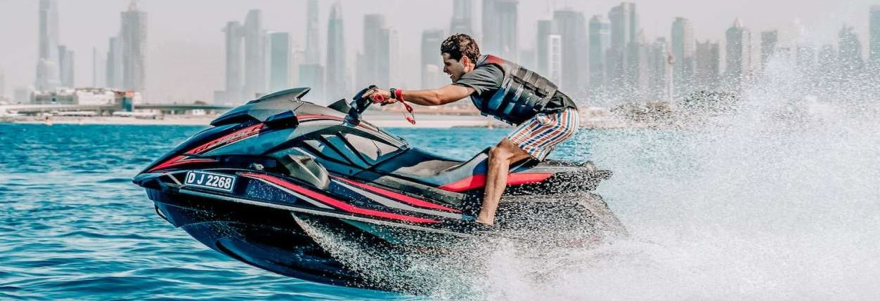 AQUAJET Enjoy the ride with 1800cc Jet Ski